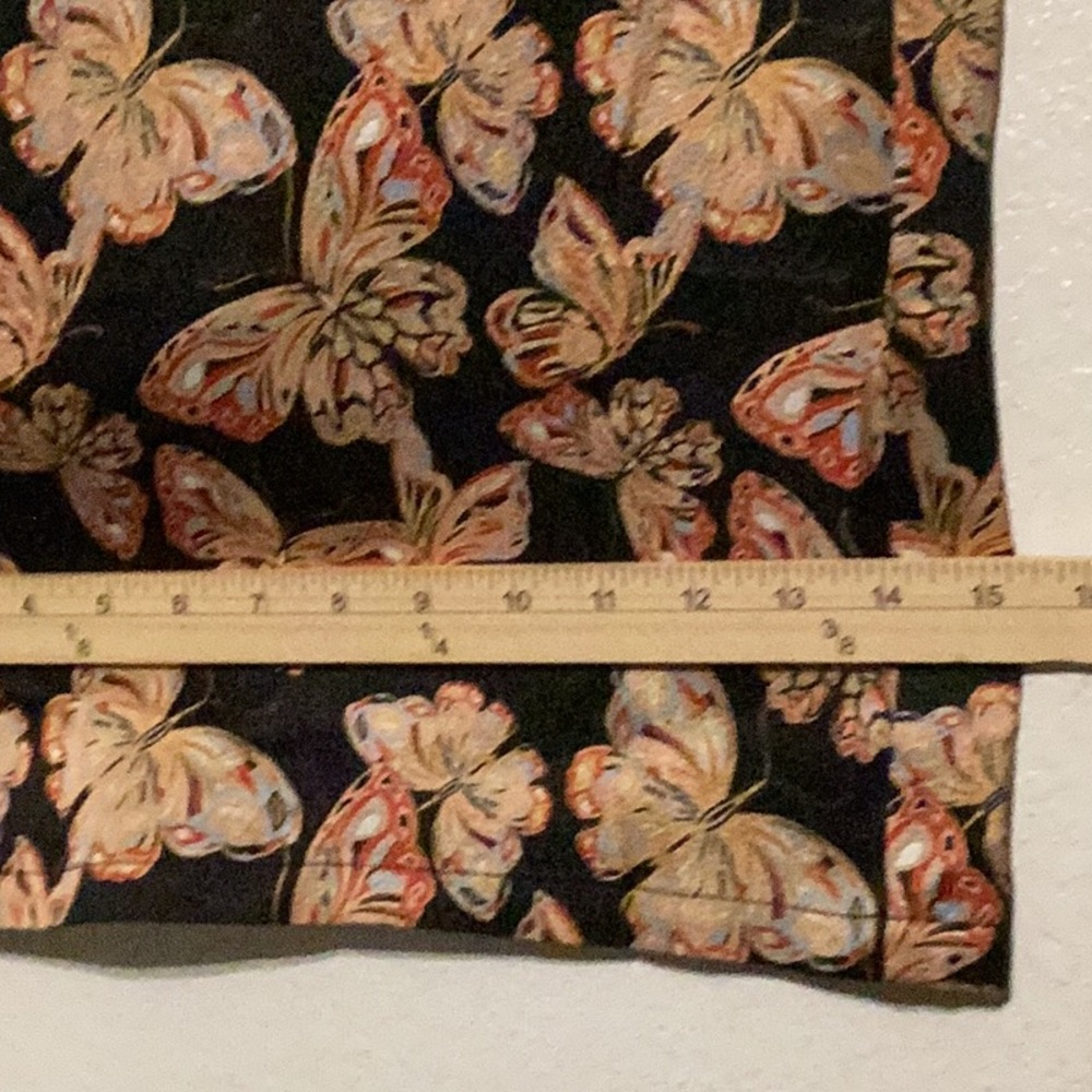 Black Floral Print Wide-Leg Pants - Picture 4 of 15
